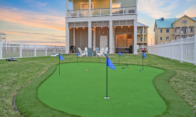 Galveston House | Hot Tub | Steps to Beach | Sauna | Putt Putt