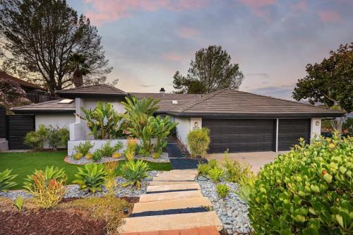 Poway House | Hot Tub with A View and Large Back Deck & Game Room