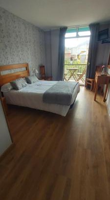 Cangas de Onis Hotel | Budget-Friendly Stay at Hotel Águila Real with Family Amenities
