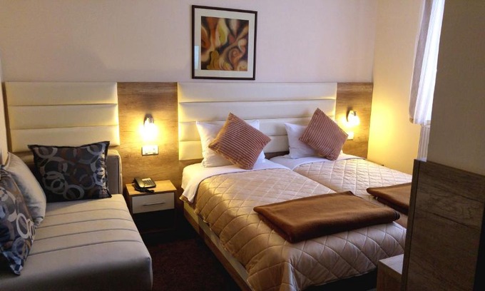 Kolasin Hotel | Discover Hotel Čile: Family-Friendly with Breakfast Options