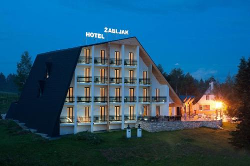 Zabljak Hotel | Relaxing Retreat at Hotel Žabljak with Spa & Family Amenities
