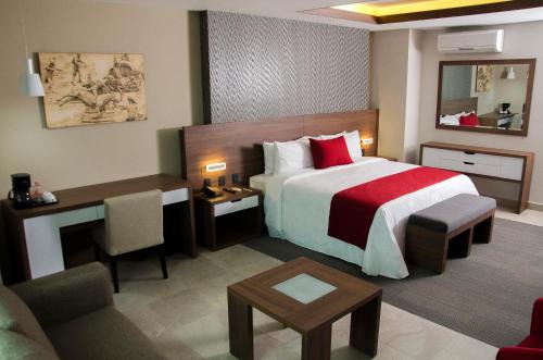 Historic Centre of Puebla Hotel | 4-Star Hotel 5 de Mayo: Pool, Child-Friendly & Highly Rated