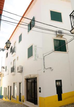 Alcacer do Sal Hotel | Pet-Friendly Retreat at Hotel A Cegonha with Great Reviews