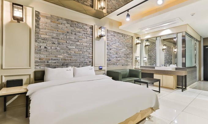 Pohang Hotel | Eco-Friendly Getaway at Hotel A1 Jukdo with Spa & Dining