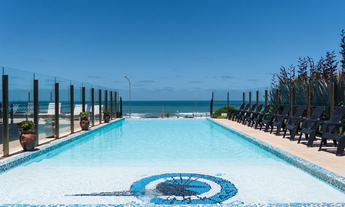 Punta Mogotes Hotel | Discover Comfort at Hotel Aatrac with Pool and Spa