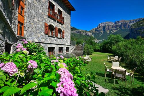Torla Hotel | Discover Comfort at Hotel Abetos - Rated 9.3/10