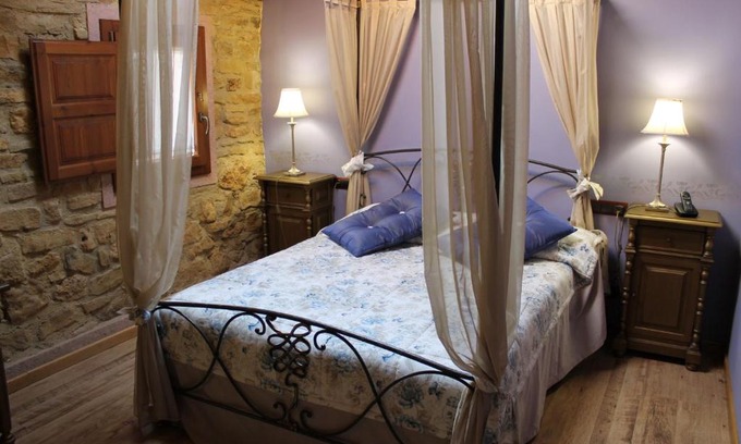 Terriente Hotel | Relax at Hotel Abuelo Rullo with Inviting Hot Tub & 9/10 Rating