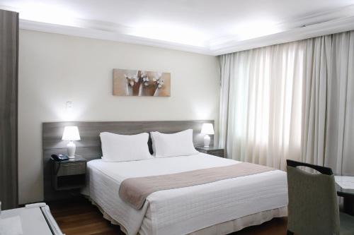 Centro Hotel | Discover Hotel Acrópolis: Family-Friendly & Wheelchair Accessible