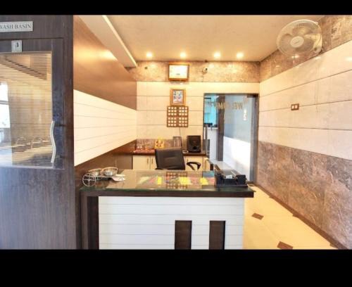 Wankaner Hotel | Hotel ak and Resturant