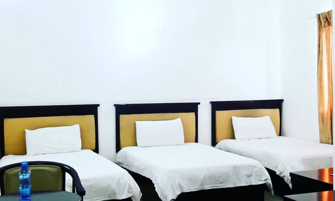 Matola Hotel | Budget-Friendly Stay at Hotel Al-Khalil Machava with Breakfast