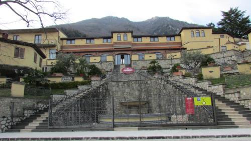 Summonte Hotel | Discover Hotel Al Palazzetto: Pet-Friendly with Pool & More