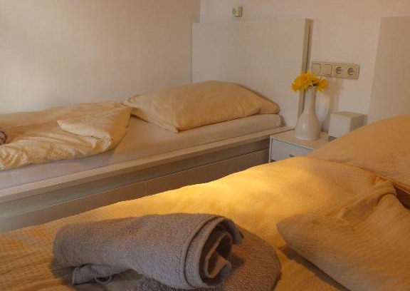 Idstein Apartment | Discover TrattoriaDonLillo Fewo: Dine & Stay Comfortably