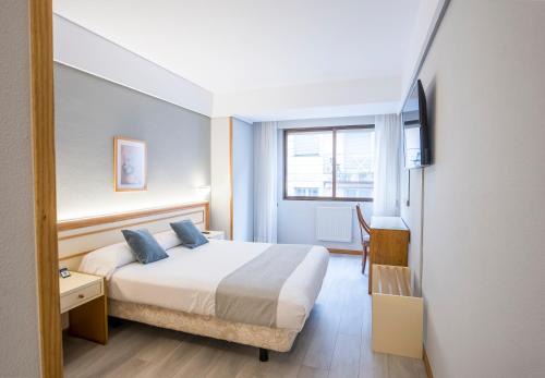 Boiro Hotel | Discover Hotel Alda Boiro: Family-Friendly & Accessible Stay