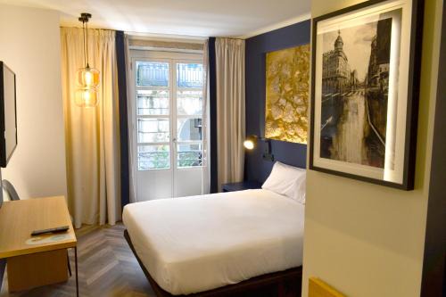 La Coruna Hotel | Top-Rated Hotel Alda Galería Coruña with Family-Friendly Amenities