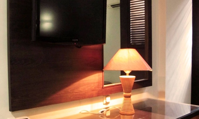 Palmerah Hotel | Inviting Hotel Alma: Family-Friendly with Onsite Dining