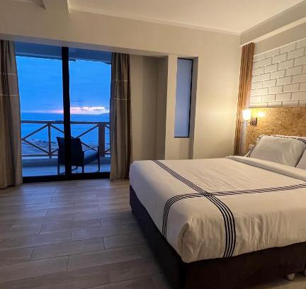 Chala Hotel | Inviting Hotel ALOHA: Pool, Hot Tub & Family-Friendly Fun