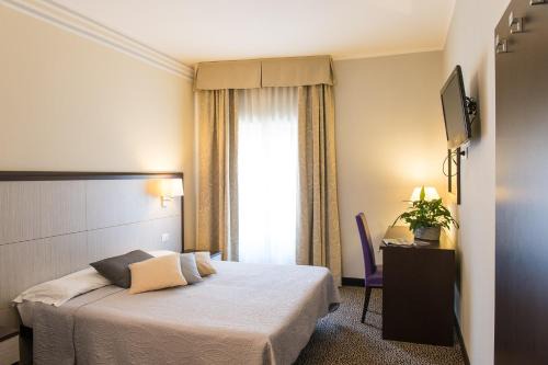 Historic Centre Hotel | Pet Friendly Hotel Alpi Resort with Breakfast Included