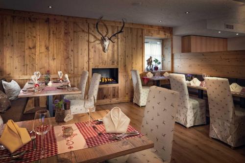 Sand in Taufers Hotel | Hotel Alte Mühle: 4-Star Oceanfront Retreat with Spa