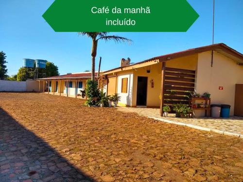 Medianeira Hotel | Discover Hotel Alvorada: Family-Friendly with Kitchen Amenities