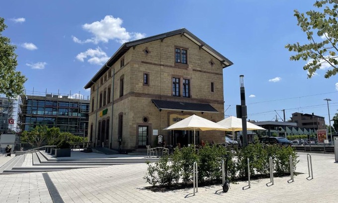 Ditzingen Hotel | Discover Hotel am Bahnhof Stuttgart-Ditzingen: Family & Pet Friendly