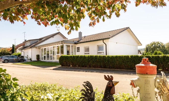 Ueberlingen House | Pet Friendly Hotel am Kirchplatz with Family Amenities