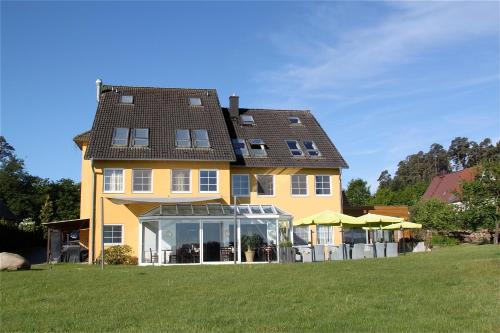 Muritz Hotel | Pet-Friendly Retreat Near Müritz National Park - 8/10 Rated