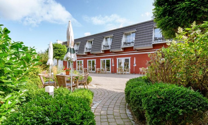 Zentrum Hotel | Discover Hotel am Schlosspark garni: A 4-Star Retreat