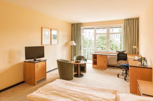 Suedvorstadt Hotel | Pet Friendly Hotel Am Weberplatz: Ideal for Families