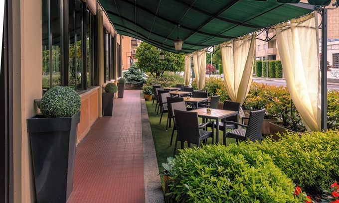 Crocifissa di Rosa Hotel | Relax at Hotel Ambasciatori: 4-Star Spa & Family-Friendly