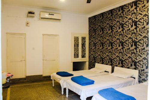 Gwalior Hotel | Comfortable Stay at Hotel Anand Palace with Great Amenities