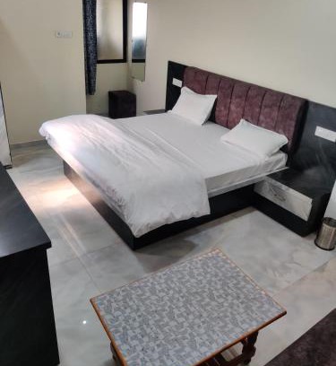 Hoshangabad Hotel | Hotel Anand shree
