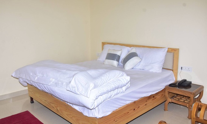 Narainkoti Hotel | Budget-Friendly Retreat at Hotel Anandam Phata with Dining
