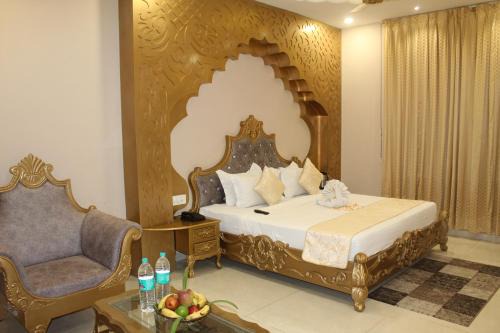 Sikar Hotel | Family-Friendly Hotel Annpurna Regency with Restaurant Access