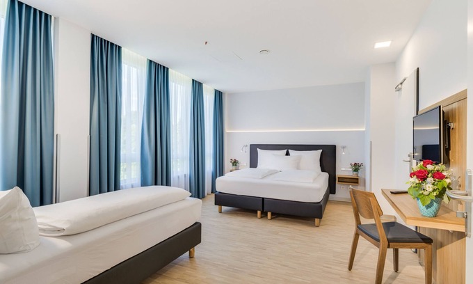 Altenerding Hotel | Discover Hotel Apfelrot: Rated 8.6/10 with Spa & Dining