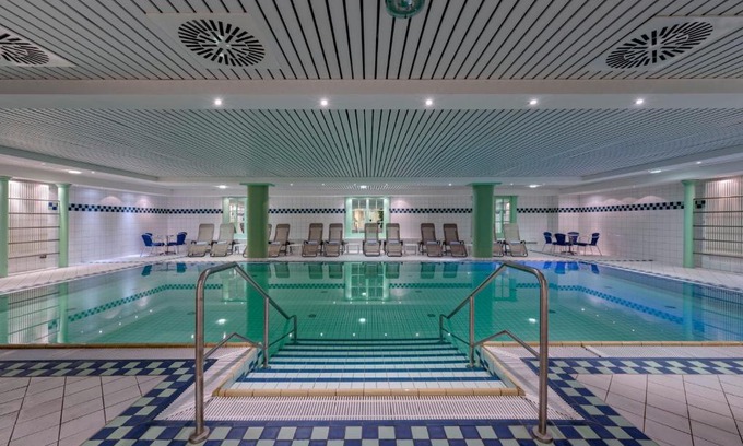 Ostseebad Kuhlungsborn Hotel | Relax at Hotel Aquamarin: Oceanfront Getaway with Spa