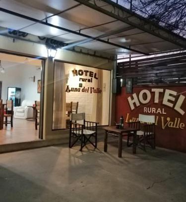 San Agustin de Valle Fertil Hotel | Cozy Hotel Rural Luna del Valle with Pool & Family-Friendly Fun