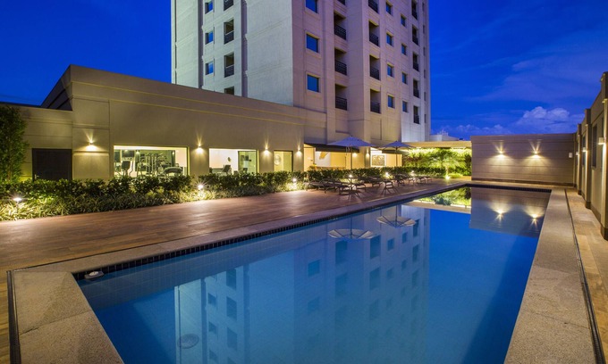 Jardim dos Manacas Hotel | Exquisite Stay at Hotel Araucária Flat: 4-Star Retreat