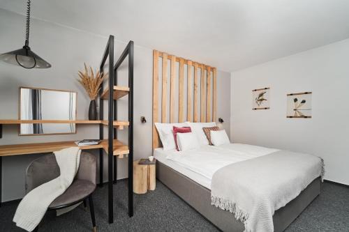 Harkany Hotel | Discover Hotel Arborétum: Family-Friendly with Dining Options