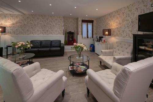 Navia Hotel | Family-Friendly Retreat at Hotel Arco Navia - Rated 8.8/10