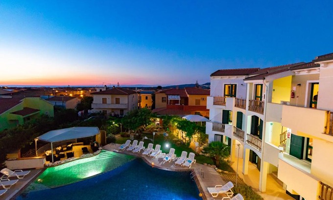 Valledoria Hotel | Oceanfront Retreat at Hotel Ariadimari with Pool Access