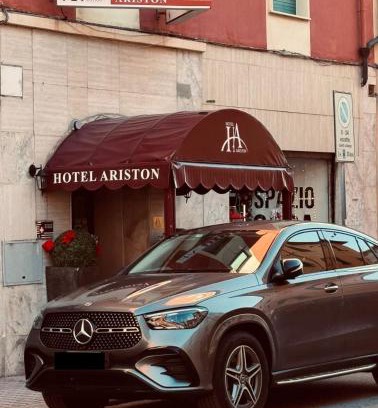 Piombino Hotel | Pet-Friendly Comfort at Hotel Ariston for Your Family Getaway