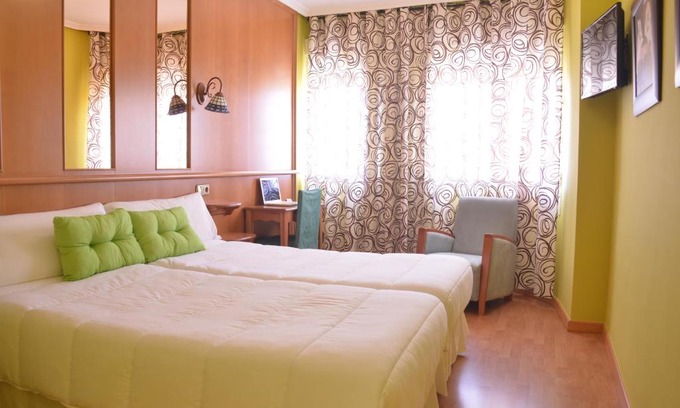 Casas-Ibanez Hotel | Discover Hotel Aro'S: Pet-Friendly and Family Welcoming