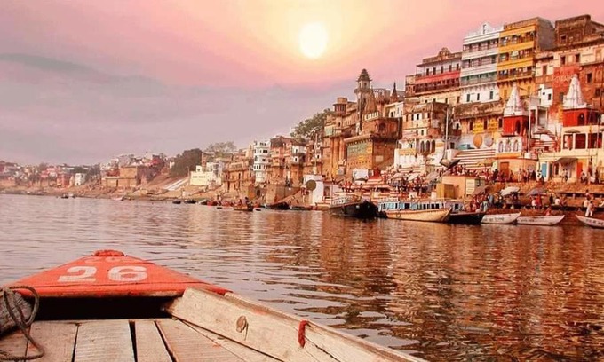 Varanasi Hotel | Budget-Friendly Hotel Ashiyana Palace with Breakfast & Accessibility