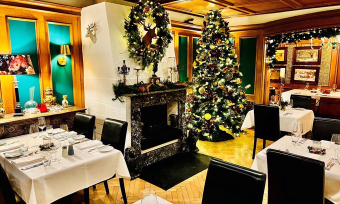 Golzheim Hotel | Inviting Hotel Ashley's Garden: 4-Star Stay with Pool & Dining