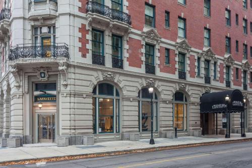Downtown Buffalo Hotel | Elegant Hotel at the Lafayette - 4-Star Amenities Await