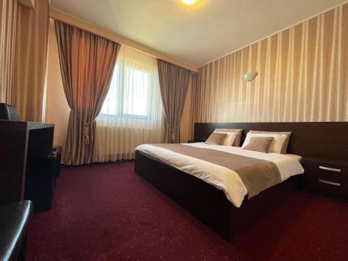 Voluntari Hotel | Outstanding Hotel Athos: Child-Friendly & Accessible Stay