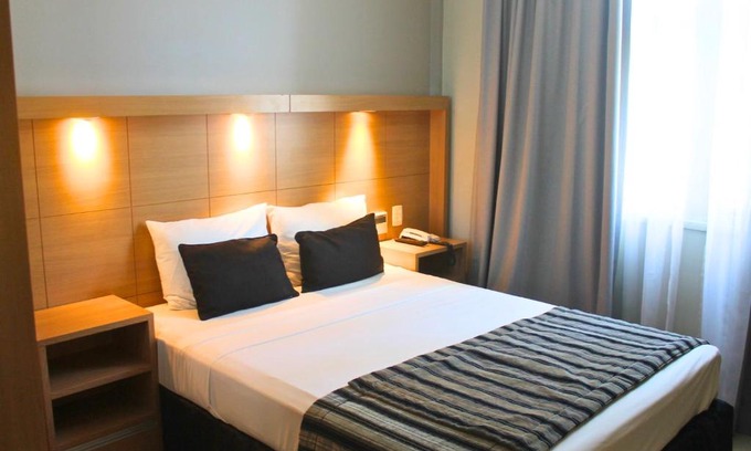 Lapa Hotel | Relaxing Getaway at Hotel Atlântico Tower with Pool Access