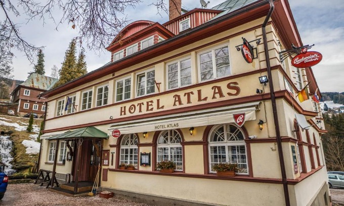 Velka Upa Hotel | Discover Hotel Atlas: Pet-Friendly Stay with Breakfast