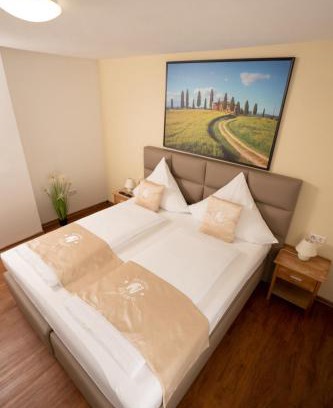 Hechingen House | Pet-Friendly Bären: Family Retreat with Delicious Dining