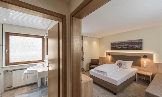 Altstadt Hotel | Discover Comfort at Hotel Bären: Child-Friendly & Accessible